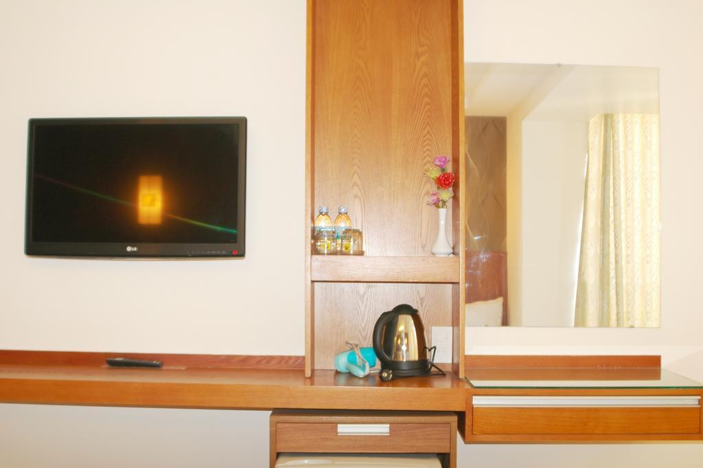 Minh Nhat Hotel نها ترانج الغرفة الصورة