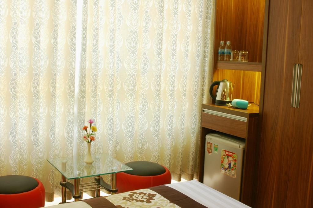 Minh Nhat Hotel نها ترانج الغرفة الصورة